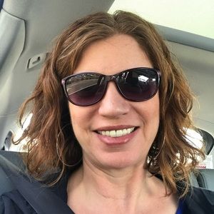 Meet your Posher, Cara